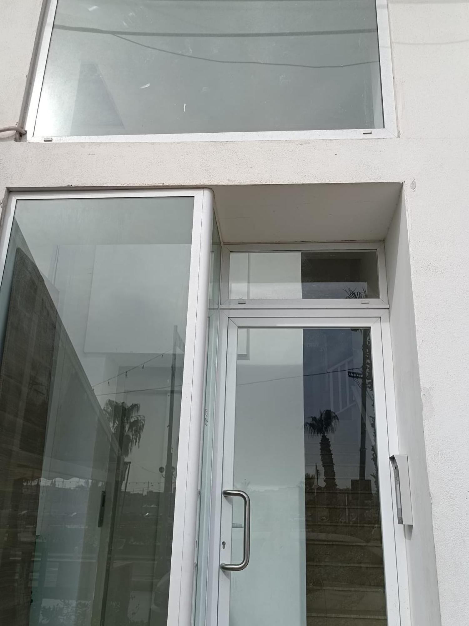 Seafront Beautifully Furnished 2 Bedrooms Gogzr-3 Gżira Kültér fotó